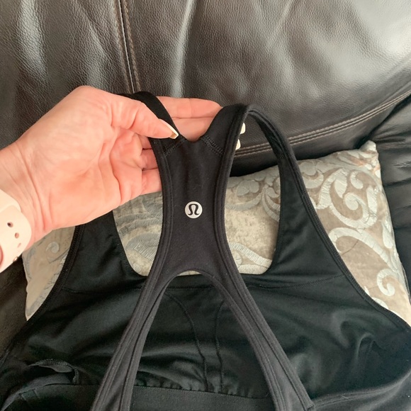 Lulu workout top! - Picture 4 of 4